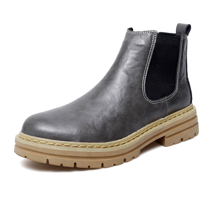 Men’s retro British style work boots with thick soles and fleece lining, featuring a classic design in dark leather.