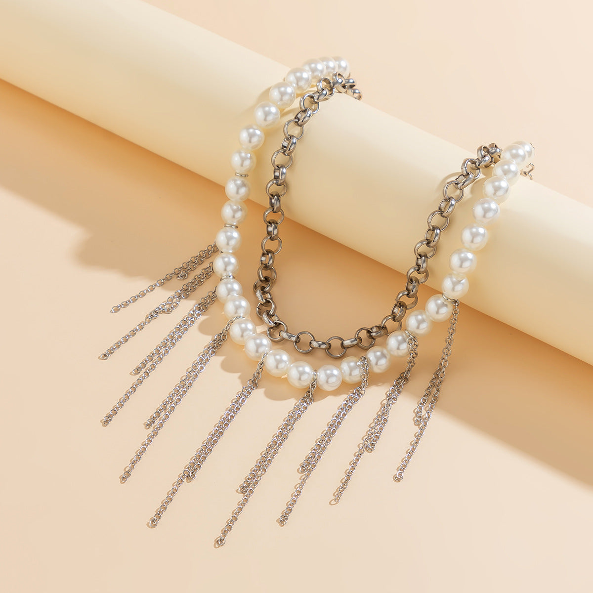 Perlenquasten-Halskette im Retro-Stil, zweilagig, verspieltes Design, Damenaccessoires