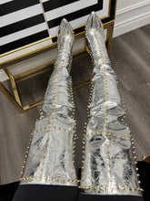 Gold-studded stiletto pointed fashion boots for women, featuring a bold design with explosive style and sleek silhouette.