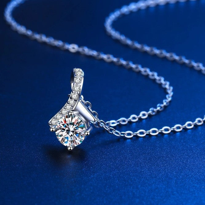 Halskette aus 925er Silber mit Weißgoldplattierung und Moissanitsteinen