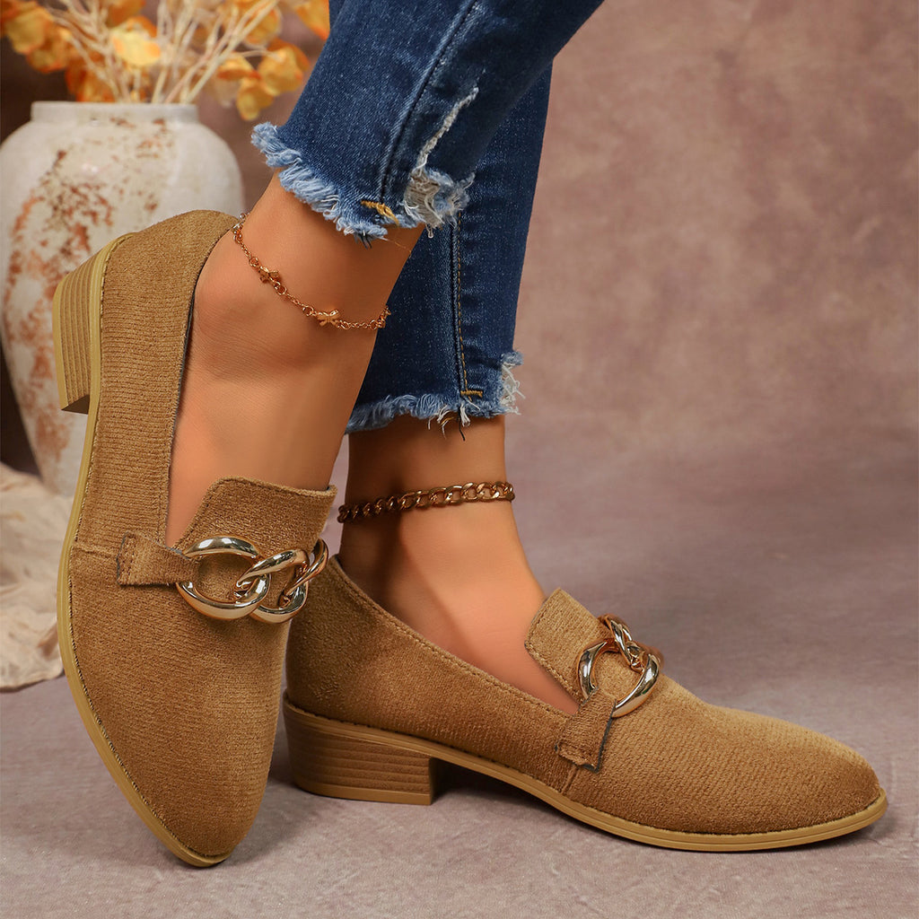Elegante Damen-Pumps mit Blockabsatz, Metallkette und runder Zehenpartie