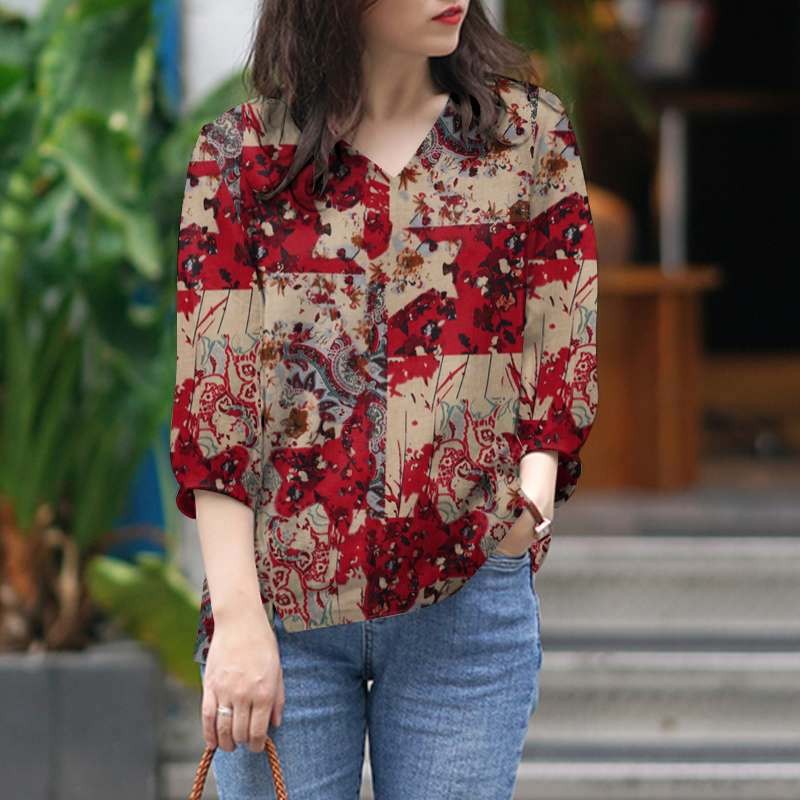 Women's Stylish V-neck Top With Three-quarter-length Sleeves Featuring A Printed Design
