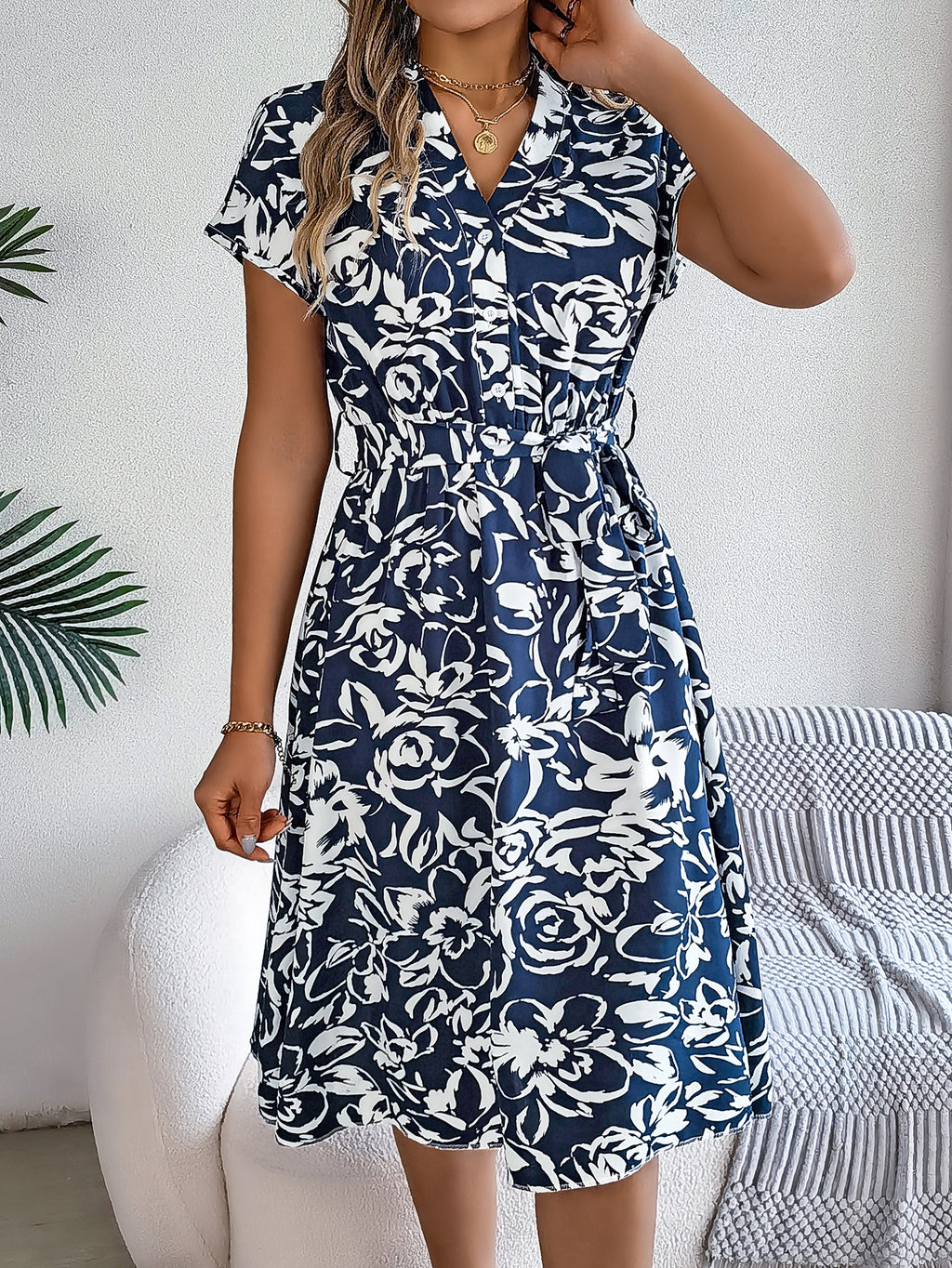 Women's Casual V Neck Button Batwing Sleeve Floral Print Flowy Dress