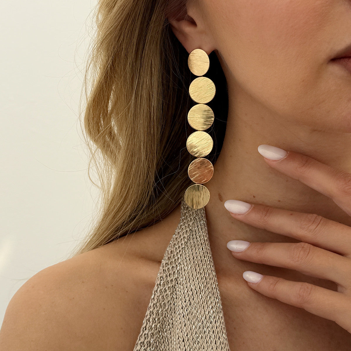Sleek Trendy Geometric  Round Metal Patchwork Necklace For Commuting