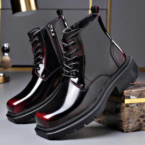 Isolierte Stiefel mit seitlichem Reißverschluss und dicker Sohle