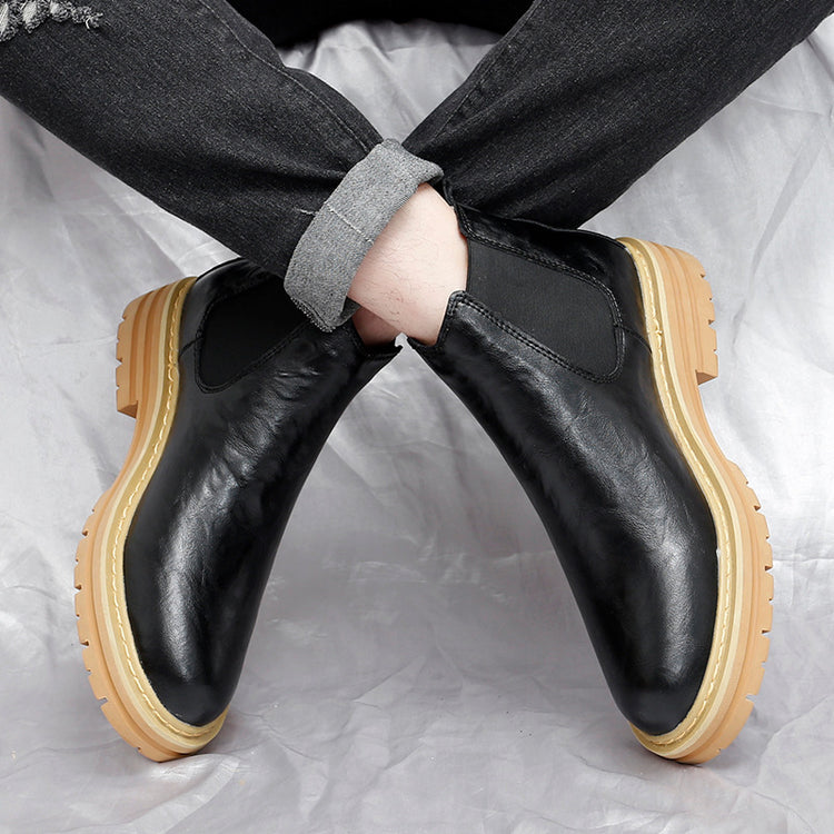 Men’s thick-soled work boots by Bucciato, retro British style with fleece lining, showcasing durable leather and classic design.