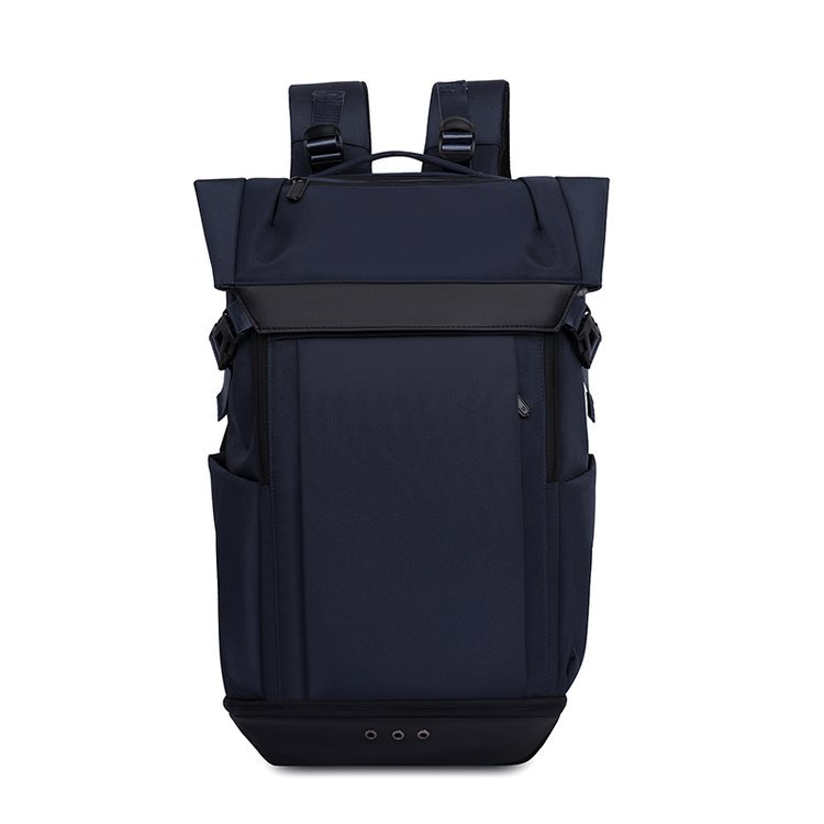 Multi-functional leisure backpack for men in black with multiple compartments, adjustable straps, and Bucciato branding.