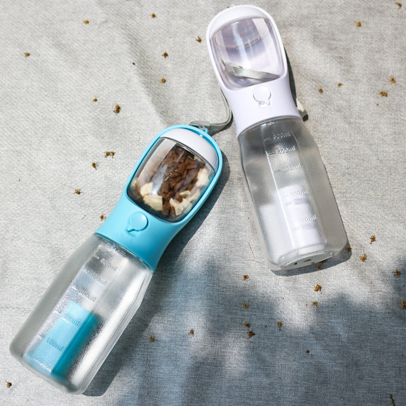 Bucciato 3-in-1 portable pet water bottle and food feeder for cats and dogs, leak-proof, multifunctional pet hydration and feeding.