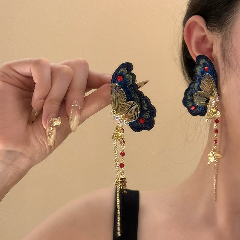 MidRange Womens DiamondEncrusted Embroidered Butterfly Tassel Earrings A Lightly Luxurious HighEnd Accessory