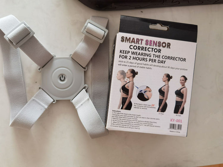 Adjustable Bucciato posture corrector belt for kids and adults, supporting back alignment and real-time posture assessment.
