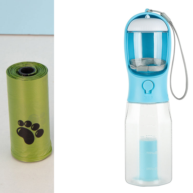 Portable 3-in-1 pet water bottle and food feeder for cats and dogs, leak-proof with dispenser and drinker, by Bucciato.