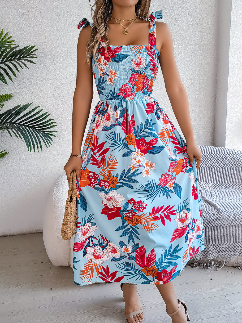 Damen-Maxikleid mit Blumenmuster und Bindegürtel für Strandurlaub
