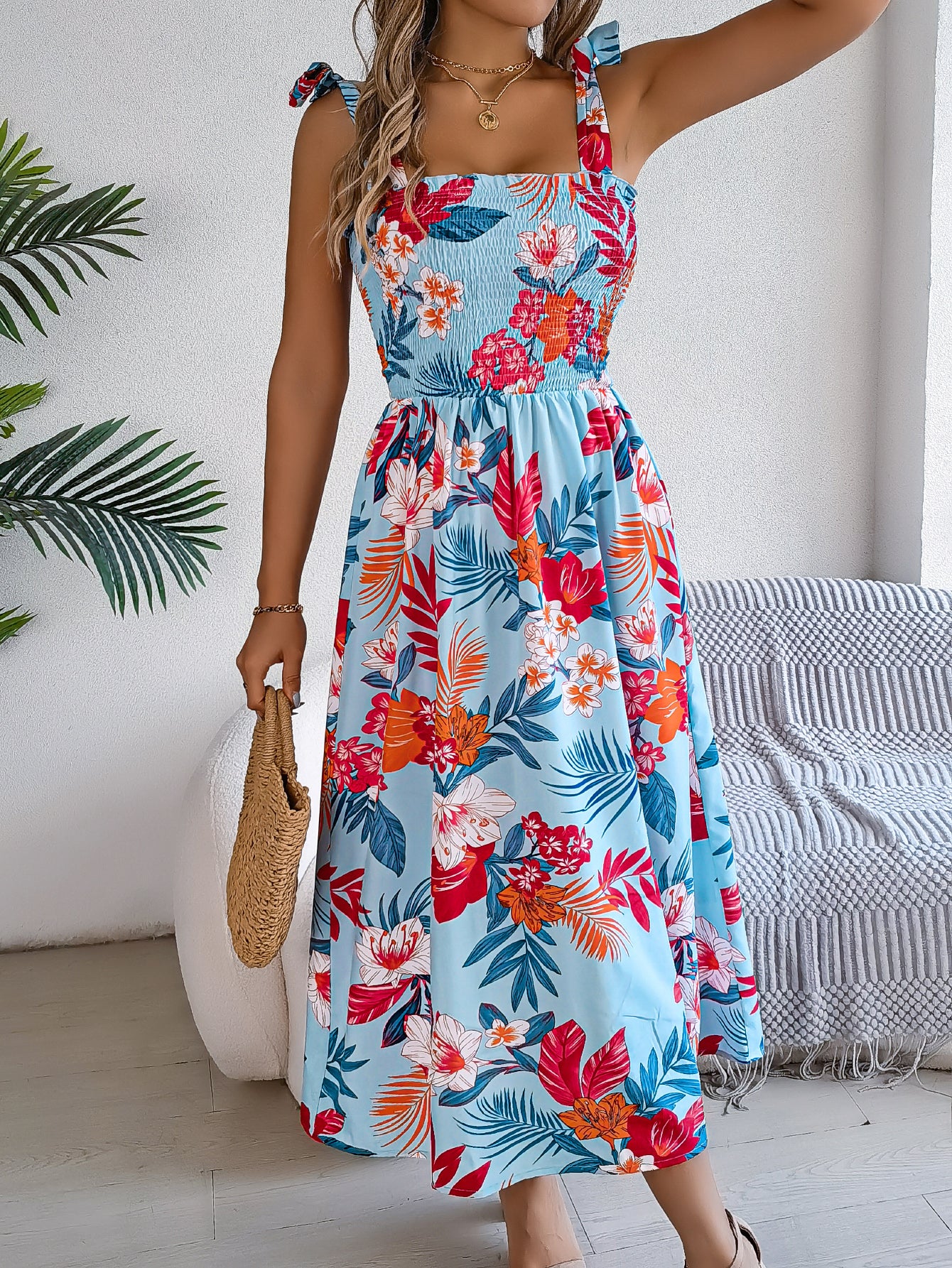 Damen-Maxikleid mit Blumenmuster und Bindegürtel für Strandurlaub