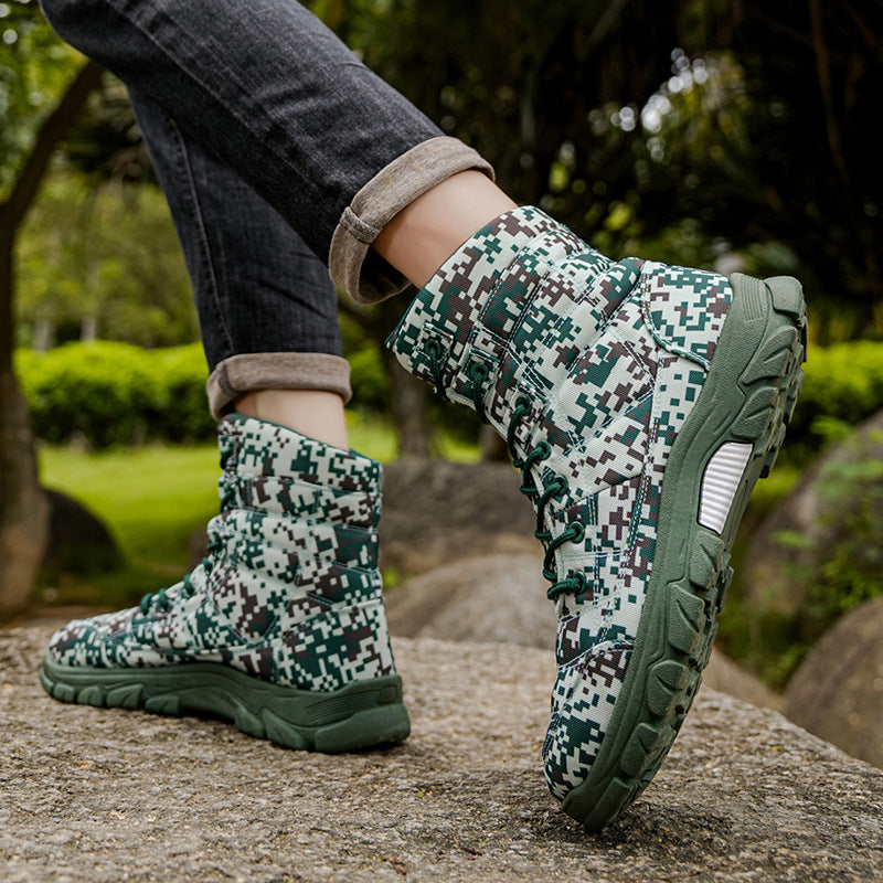 Fleece Lined Warm Plus Size Camouflage Hiking Boots With Thick Soles perfect For Outdoor And Snowy Conditions